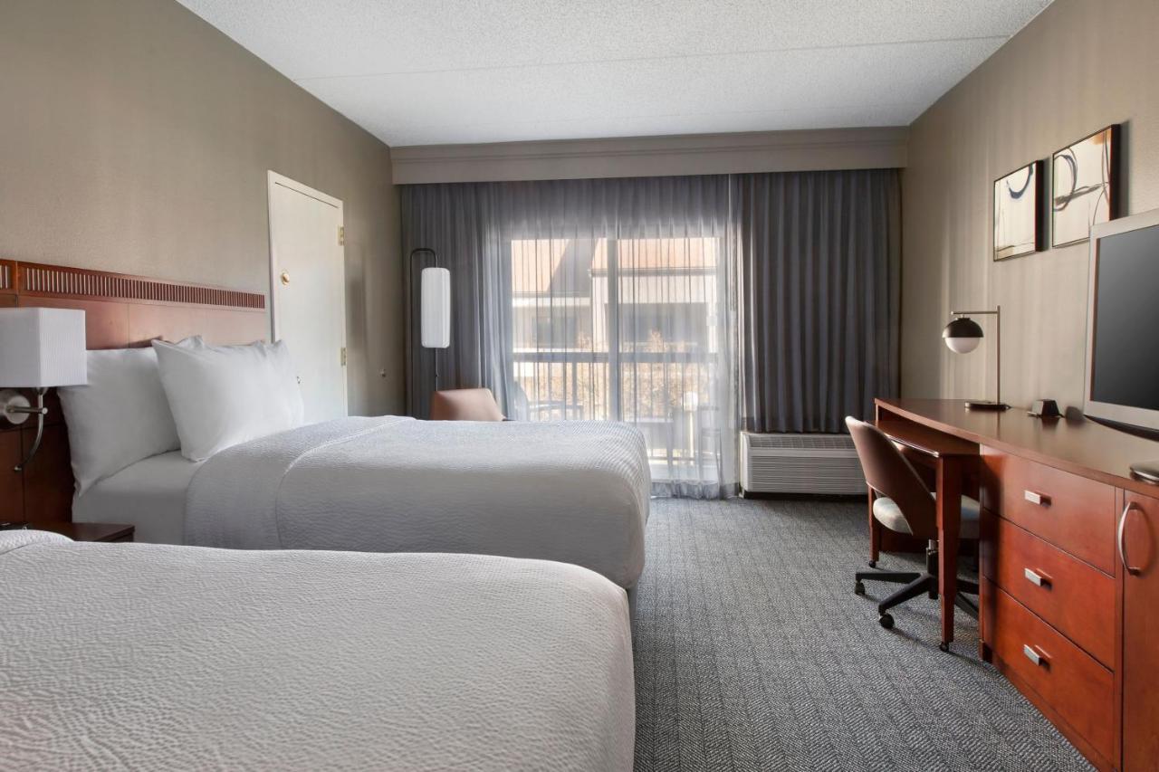 Courtyard By Marriott Tarrytown Westchester County Bagian luar foto