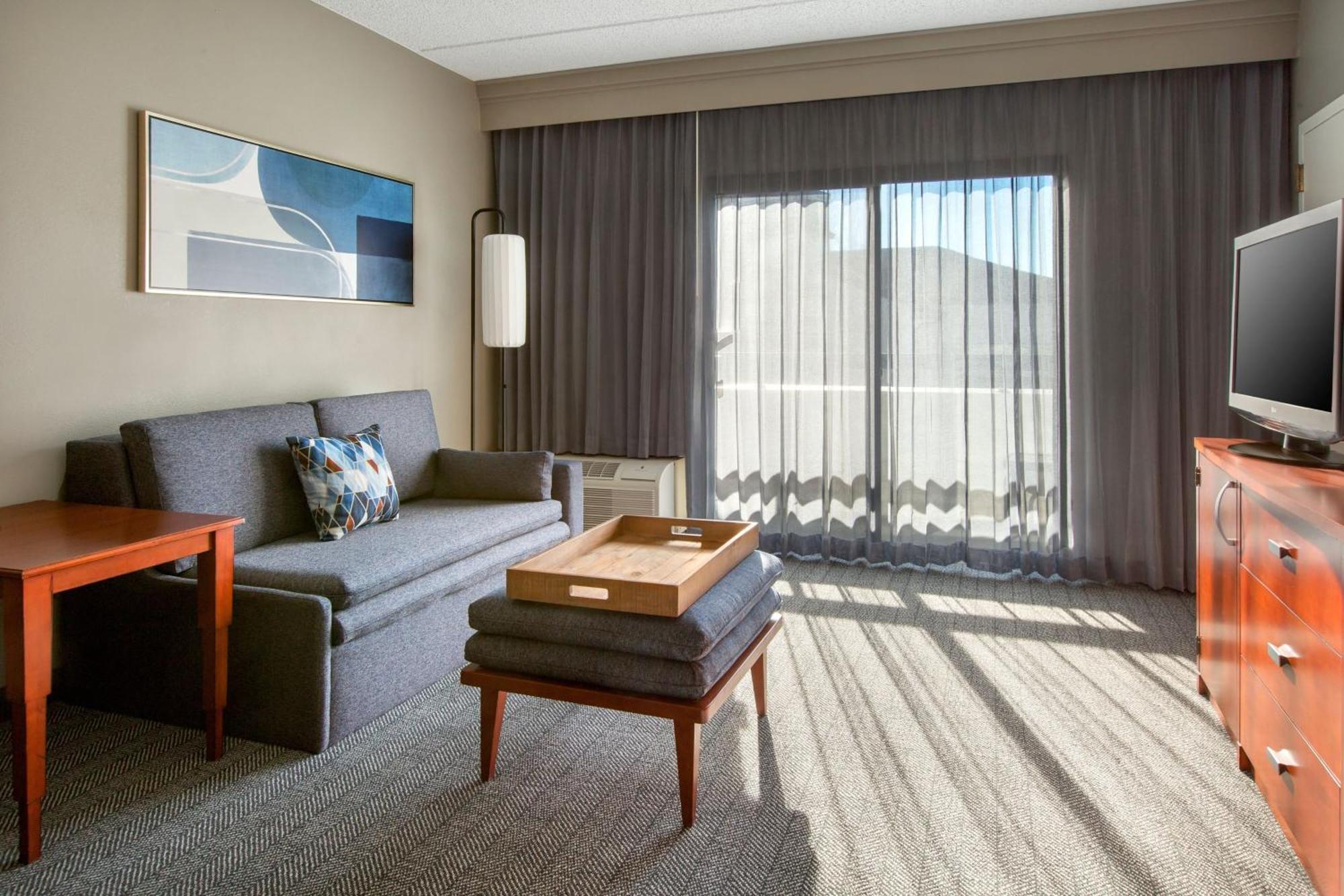 Courtyard By Marriott Tarrytown Westchester County Bagian luar foto